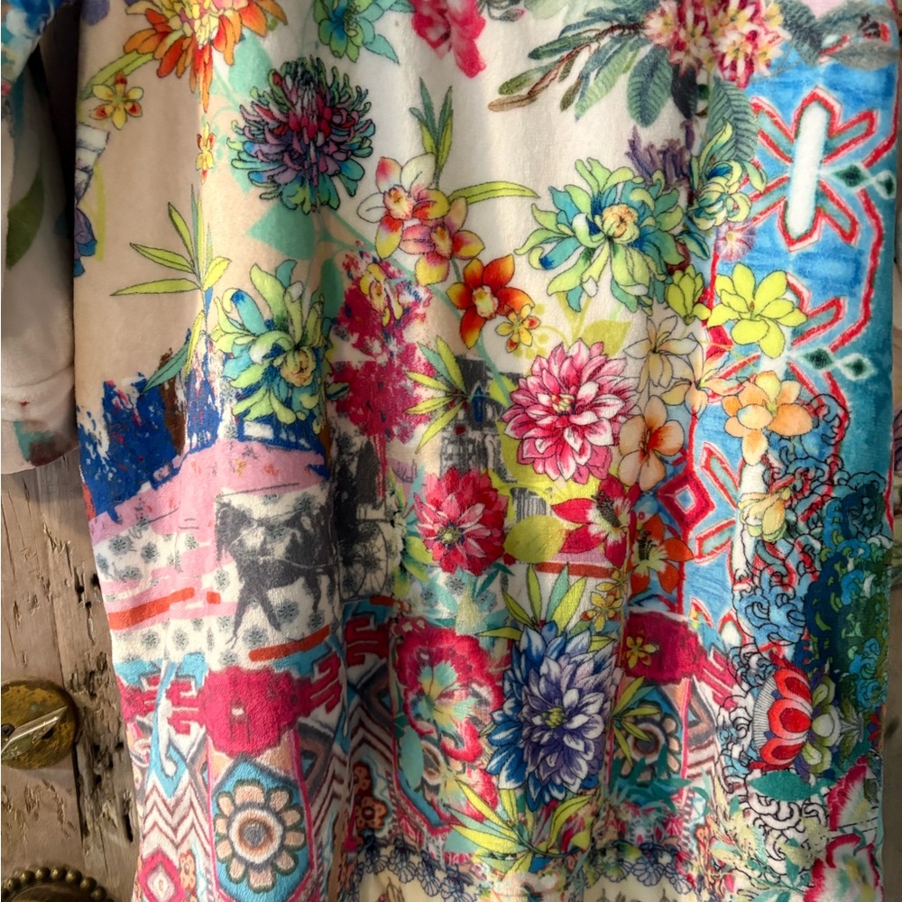 Johnny Was Vibrant Floral Hooded Coat size large,zip front, hooded with pockets - Picture 2 of 11